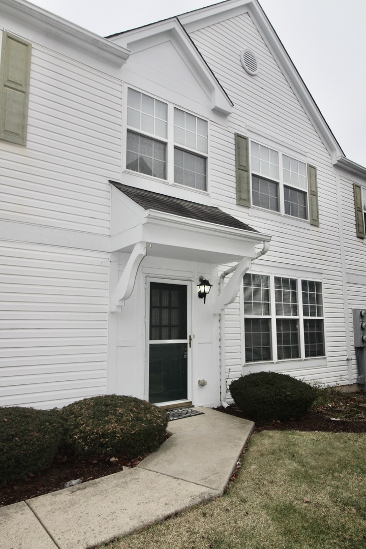 2903 STONEWATER Drive 2903