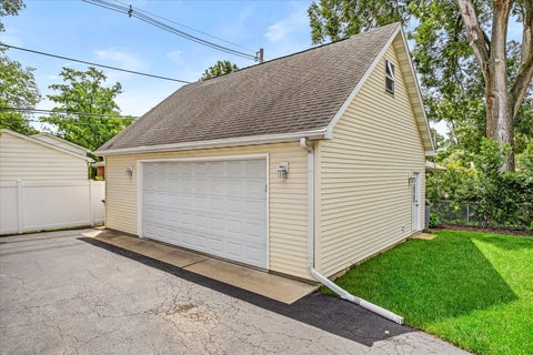 Tiny photo for 817 S Spring Road, Elmhurst, IL 60126 (MLS # 12689135)