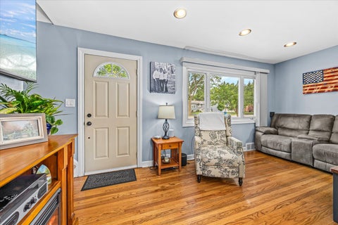 Tiny photo for 817 S Spring Road, Elmhurst, IL 60126 (MLS # 12689135)