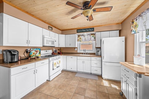 Tiny photo for 817 S Spring Road, Elmhurst, IL 60126 (MLS # 12689135)