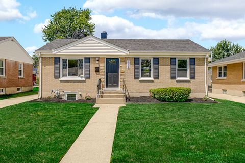 Photo of 1228 N Hillside Avenue, Berkeley, IL 60163 (MLS # 12422416)