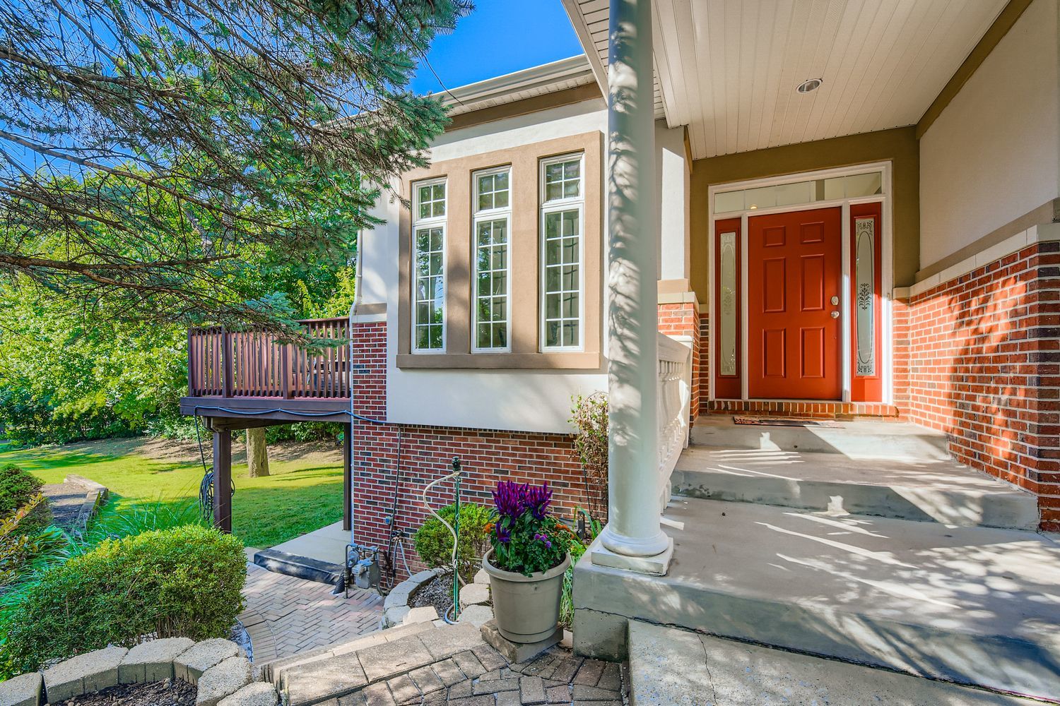 6441 Blackhawk Trail