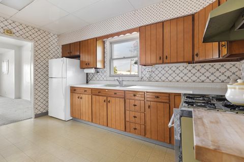 Tiny photo for 4601 Eberly Avenue, Brookfield, IL 60513 (MLS # 12476432)