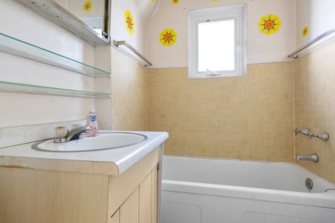 Tiny photo for 4601 Eberly Avenue, Brookfield, IL 60513 (MLS # 12476432)