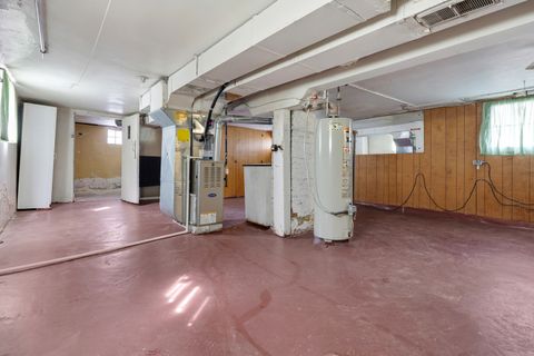 Tiny photo for 4601 Eberly Avenue, Brookfield, IL 60513 (MLS # 12476432)