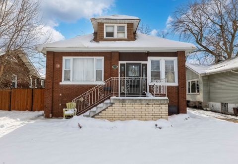 Photo of 207 156th Place, Calumet City, IL 60409 (MLS # 12529487)