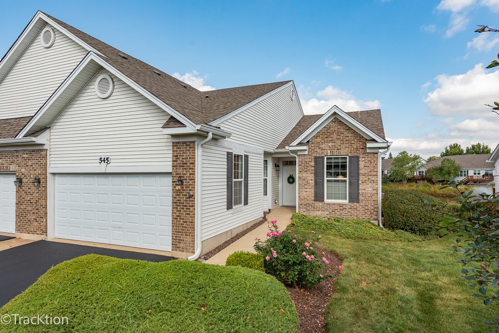 Photo for 545 Woodhill Drive, Carol Stream, IL 60188 (MLS # 12494237)