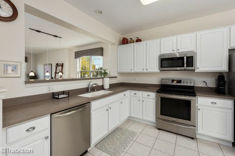 Tiny photo for 545 Woodhill Drive, Carol Stream, IL 60188 (MLS # 12494237)