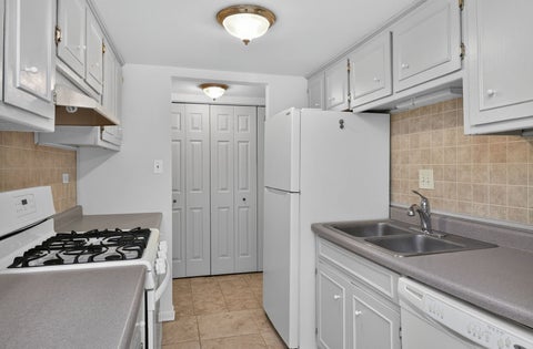 Tiny photo for 8000 Woodglen Lane #110, Downers Grove, IL 60516 (MLS # 12731146)