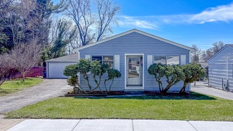 Photo of 547 E Altgeld Avenue, Glendale Heights, IL 60139 (MLS # 12596375)