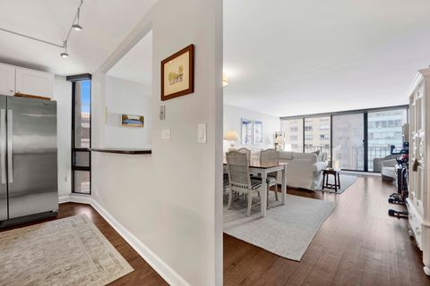 Tiny photo for 3150 N Sheridan Road #14A, Chicago, IL 60657 (MLS # 12587636)