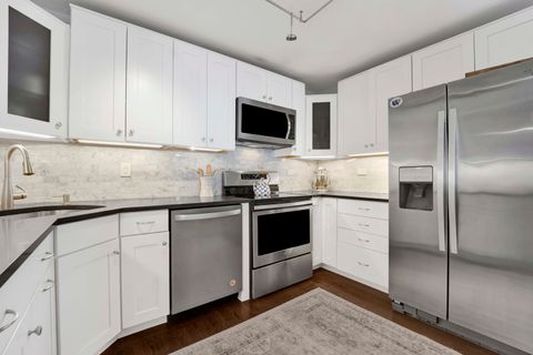 Tiny photo for 3150 N Sheridan Road #14A, Chicago, IL 60657 (MLS # 12587636)