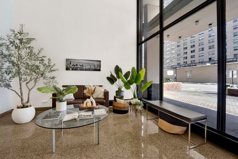 Tiny photo for 3150 N Sheridan Road #14A, Chicago, IL 60657 (MLS # 12587636)