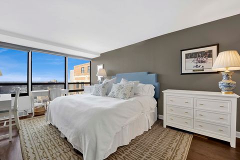 Tiny photo for 3150 N Sheridan Road #14A, Chicago, IL 60657 (MLS # 12587636)