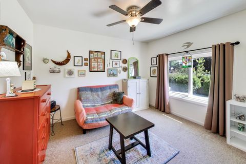 Tiny photo for 2004 Sprucewood Lane, Lindenhurst, IL 60046 (MLS # 12649564)