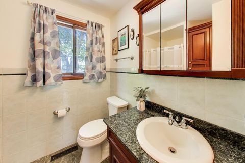 Tiny photo for 2004 Sprucewood Lane, Lindenhurst, IL 60046 (MLS # 12649564)