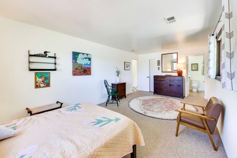 Tiny photo for 2004 Sprucewood Lane, Lindenhurst, IL 60046 (MLS # 12649564)