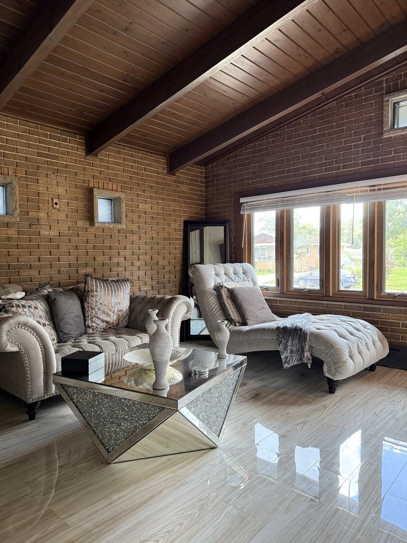 14601 S Palmer Avenue