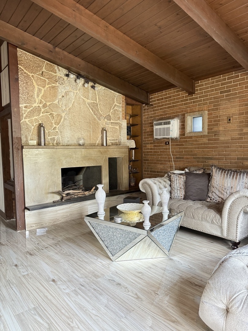 14601 S Palmer Avenue