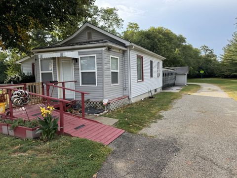 Photo of 1536 4th Street, Lasalle, IL 61301 (MLS # 12477782)
