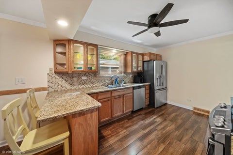 Tiny photo for 3884 Woodlawn Avenue, Gurnee, IL 60031 (MLS # 12743147)