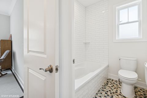 Tiny photo for 2131 Parkview Court, Wilmette, IL 60091 (MLS # 12502418)