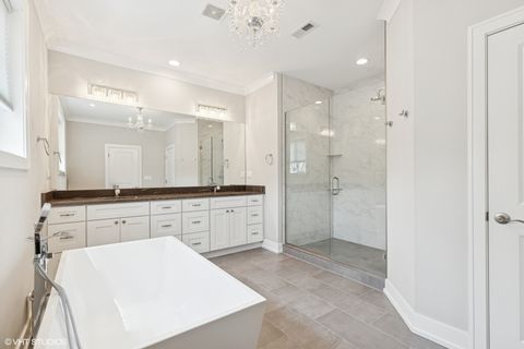 Tiny photo for 2131 Parkview Court, Wilmette, IL 60091 (MLS # 12502418)