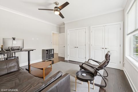 Tiny photo for 2131 Parkview Court, Wilmette, IL 60091 (MLS # 12502418)