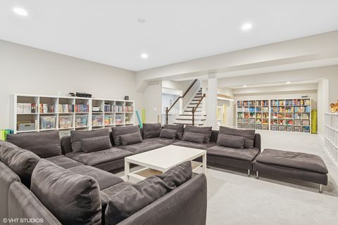 Tiny photo for 2131 Parkview Court, Wilmette, IL 60091 (MLS # 12502418)