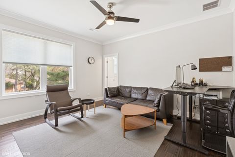 Tiny photo for 2131 Parkview Court, Wilmette, IL 60091 (MLS # 12502418)