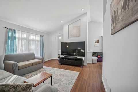 Tiny photo for 270 Nautical Way, Elgin, IL 60123 (MLS # 12515049)