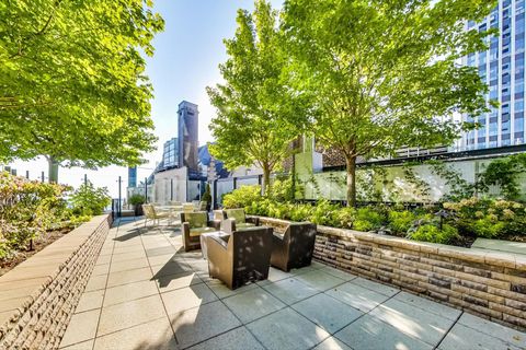 Tiny photo for 60 E Monroe Street #5601, Chicago, IL 60603 (MLS # 12434832)