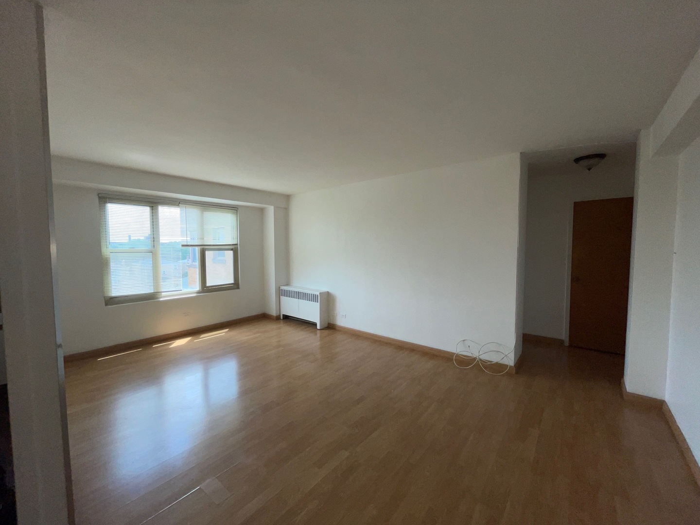 2610 W Balmoral Avenue 504