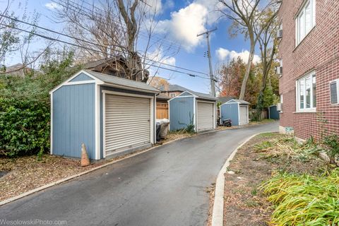 Tiny photo for 7210 Oak Avenue #4SW, River Forest, IL 60305 (MLS # 12521531)