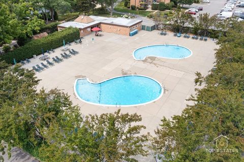 Tiny photo for 1107 S OLD WILKE Road #208, Arlington Heights, IL 60005 (MLS # 12676859)