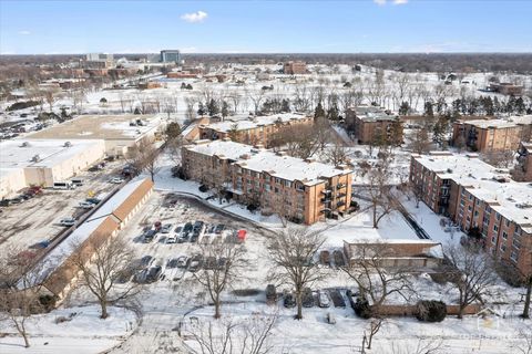 Tiny photo for 1107 S OLD WILKE Road #208, Arlington Heights, IL 60005 (MLS # 12676859)