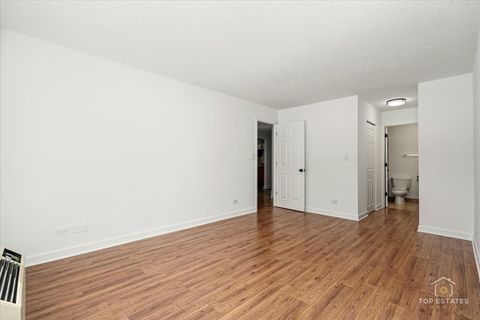 Tiny photo for 1107 S OLD WILKE Road #208, Arlington Heights, IL 60005 (MLS # 12676859)