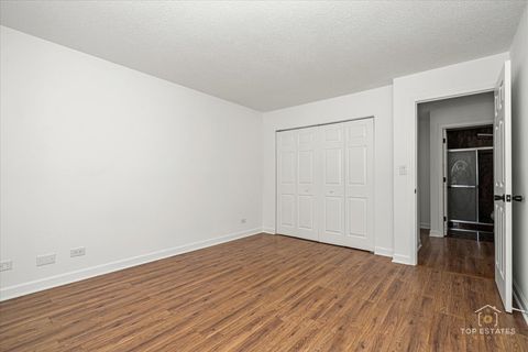 Tiny photo for 1107 S OLD WILKE Road #208, Arlington Heights, IL 60005 (MLS # 12676859)