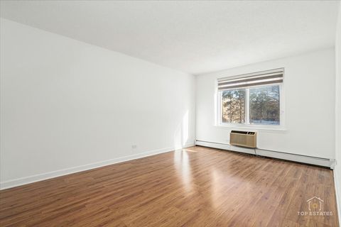 Tiny photo for 1107 S OLD WILKE Road #208, Arlington Heights, IL 60005 (MLS # 12676859)