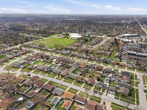 Tiny photo for 6717 165th Street, Tinley Park, IL 60477 (MLS # 12609585)