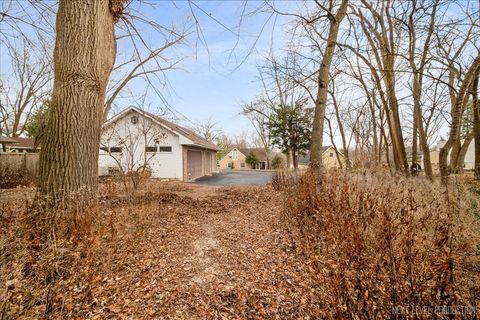 A home in Glen Ellyn