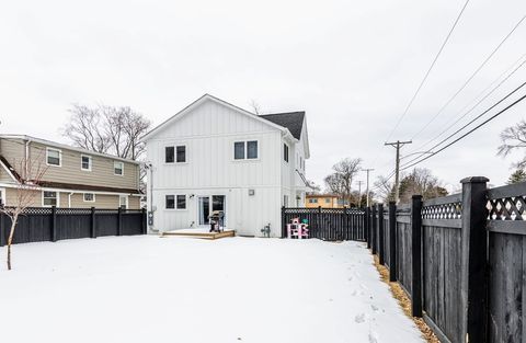 Tiny photo for 145 N Elmwood Avenue, Wood Dale, IL 60191 (MLS # 12595394)
