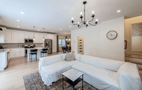 Tiny photo for 145 N Elmwood Avenue, Wood Dale, IL 60191 (MLS # 12595394)