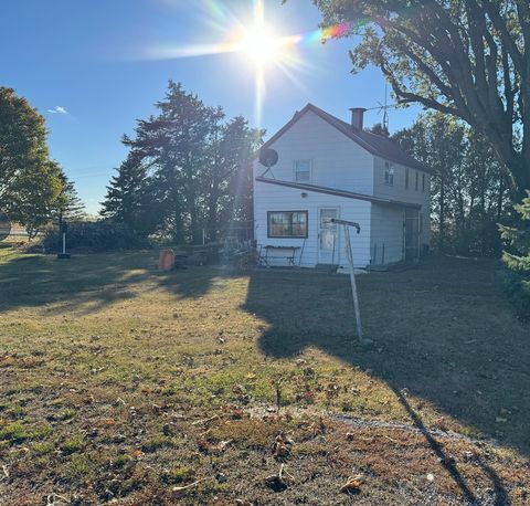 Tiny photo for 2301 County Road 3300 N, Gifford, IL 61847 (MLS # 12638693)