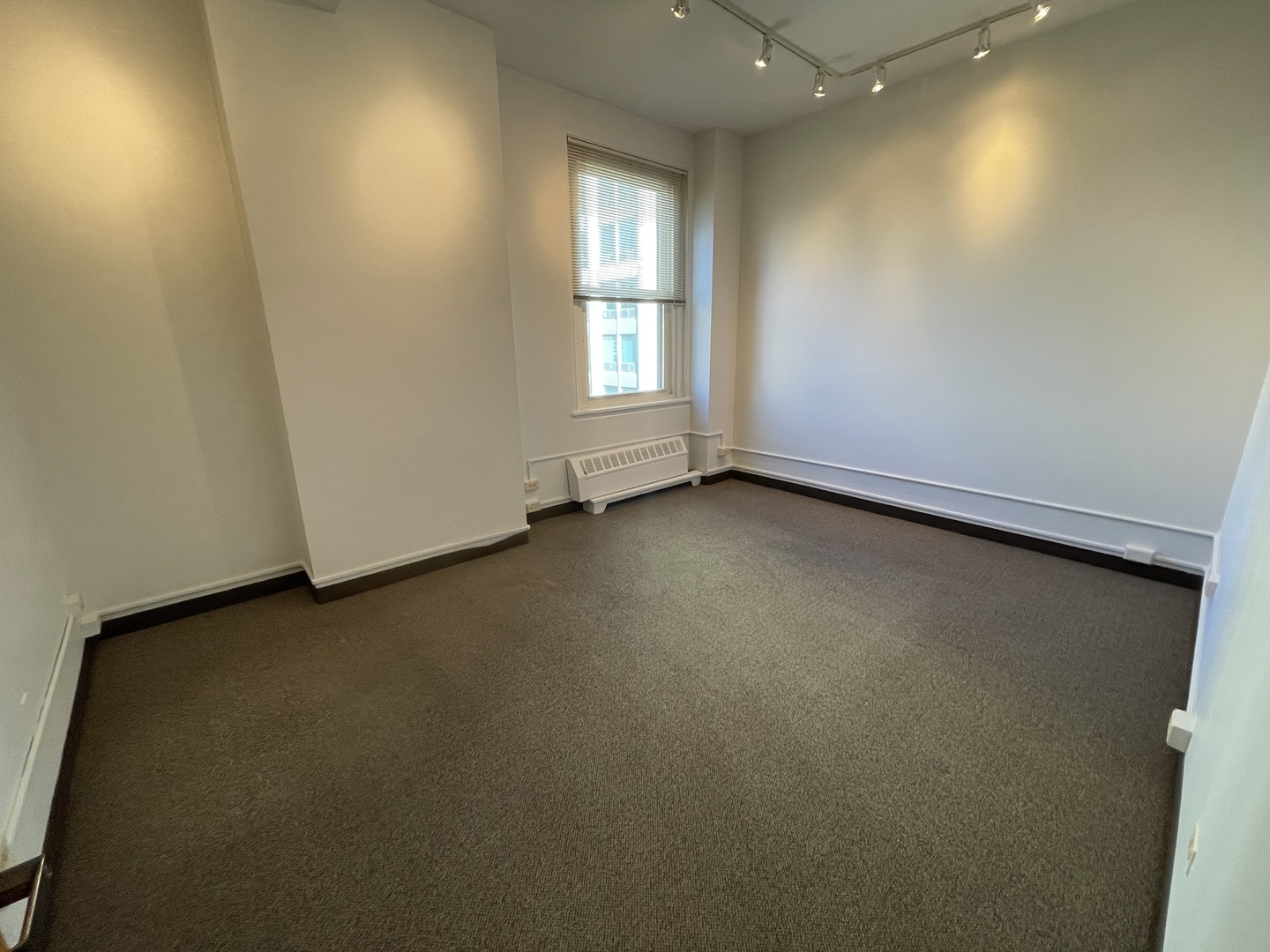 111 N Wabash Avenue 2101