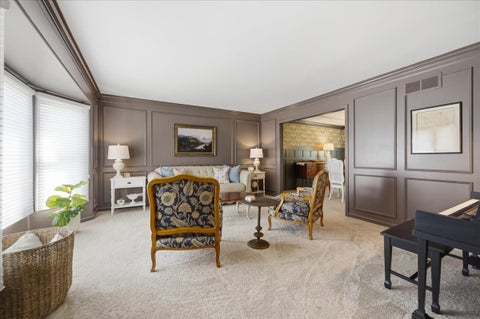 Tiny photo for 221 Breckenridge Drive, Aurora, IL 60504 (MLS # 12664974)