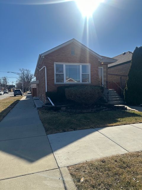 Photo of 3701 W 55th Place, Chicago, IL 60629 (MLS # 12573222)