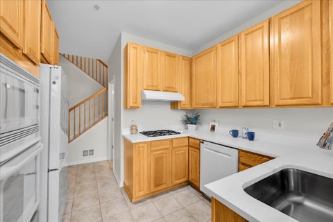 Tiny photo for 2034 IVY RIDGE Drive, Hoffman Estates, IL 60192 (MLS # 12719722)