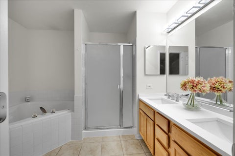 Tiny photo for 2034 IVY RIDGE Drive, Hoffman Estates, IL 60192 (MLS # 12719722)