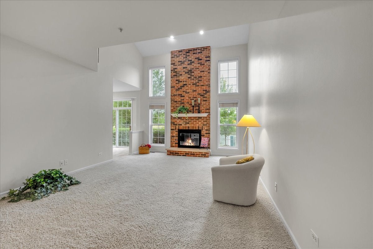 2034 IVY RIDGE Drive